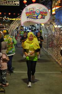 BIB: 1422
                            <button type="button" onclick="openModal(21831480)" class="btn btn-primary btn-sm float-right btn-popup" data-toggle="modal" data-target=".modal-high-quality">
                        <i class="fas fa-shopping-cart"></i> Add to Cart
                    </button>
                                            <button type="button" onclick="isThisMe(21831480, true)" class="btn btn-success btn-sm float-right btn-popup btn-isme hidden" data-toggle="tooltip" data-placement="bottom" title="นี่คือรูปของคุณใช่ไหม คลิกที่นี่เพื่อเอาเข้าอัลบั้ม">
                        <i class="fas fa-plus"></i> Add to album
                    </button>
                    <button type="button" onclick="isThisMe(21831480, false)" class="btn btn-warning btn-sm float-right btn-popup btn-isnotme hidden">
                        <i class="fas fa-ban"></i> Remove from album
                    </button>